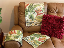 Cargar imagen en el visor de la galería, 3PC. Set Headrest Cover and Armrest covers "Palm Tree"